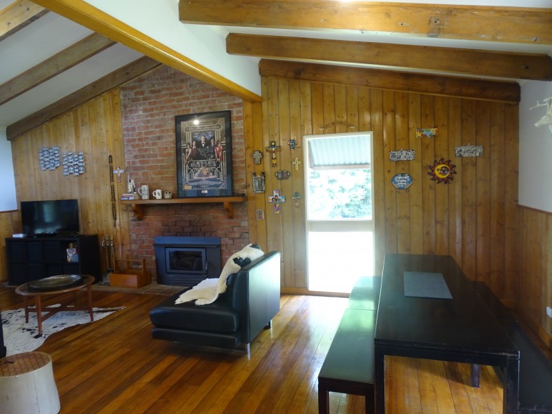 480 Dehnerts Track, Beech Forest VIC 3237