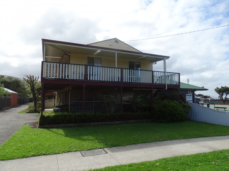 8A Moore Street, Apollo Bay VIC 3233