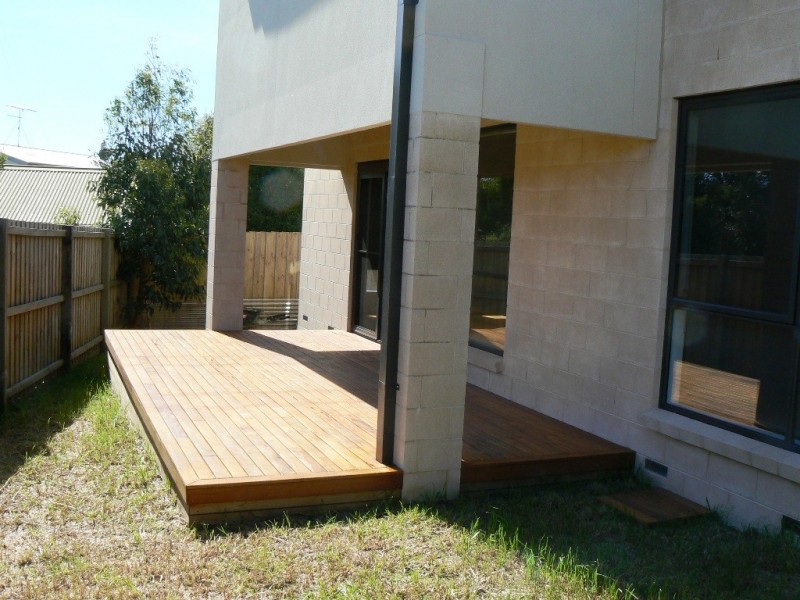 13 Great Ocean Road, Marengo VIC 3233