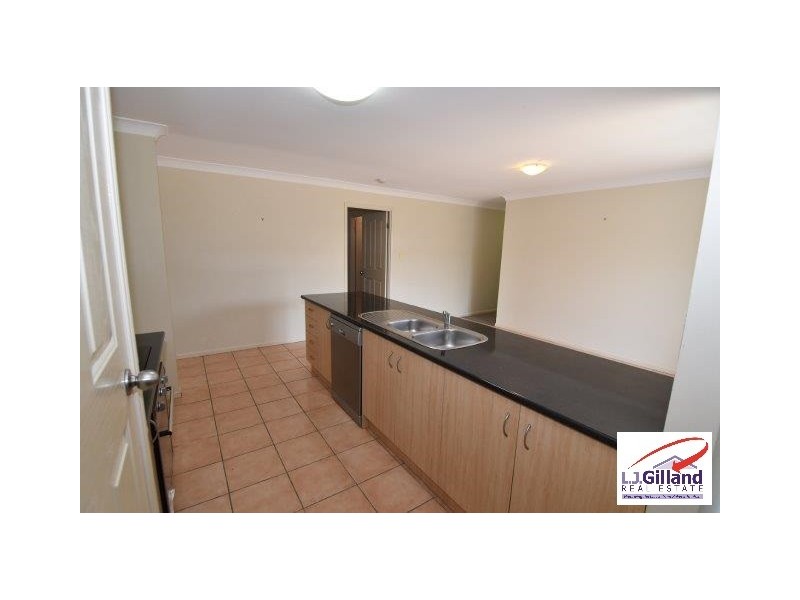 37 Manor Crescent, Wakerley QLD 4154