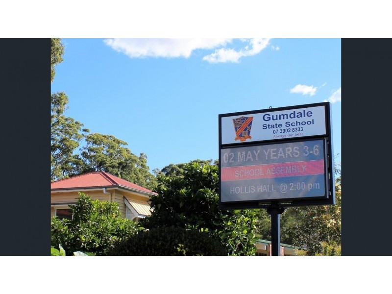 37 Manor Crescent, Wakerley QLD 4154