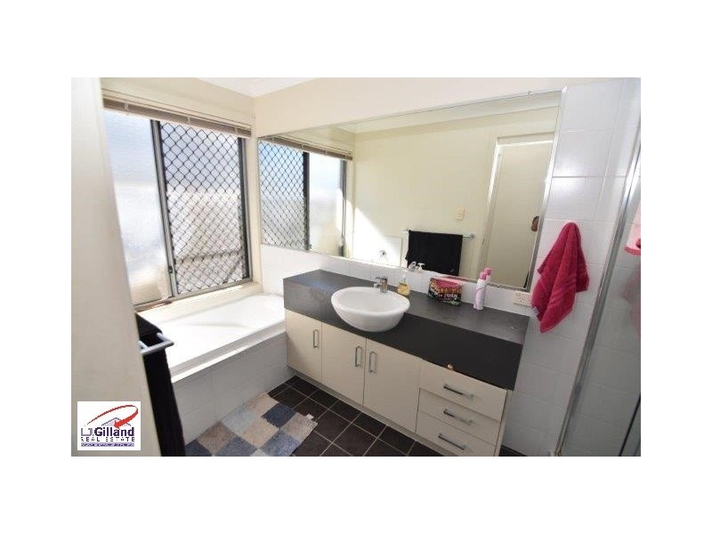 3 Camphor Laurel, Mcdowall QLD 4053