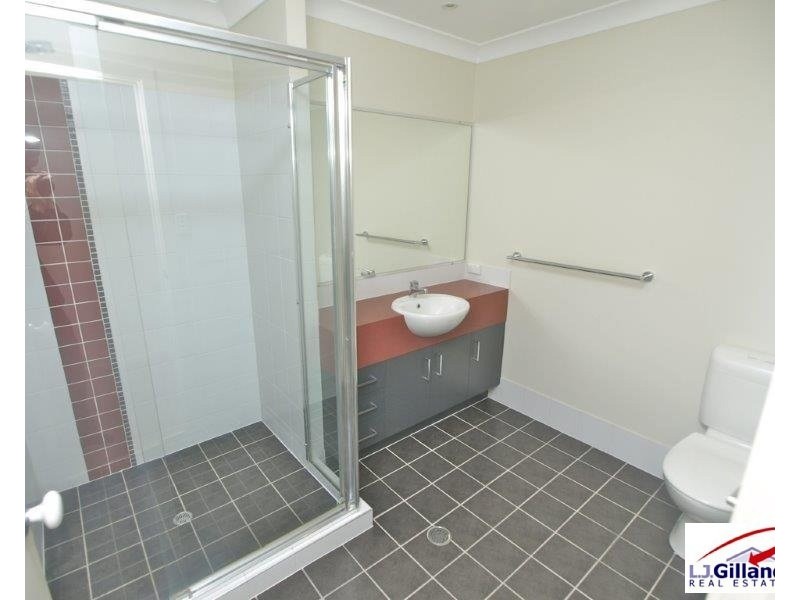 3 Camphor Laurel, Mcdowall QLD 4053