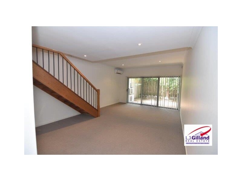 2/1 Anthony Street, Kingston QLD 4114