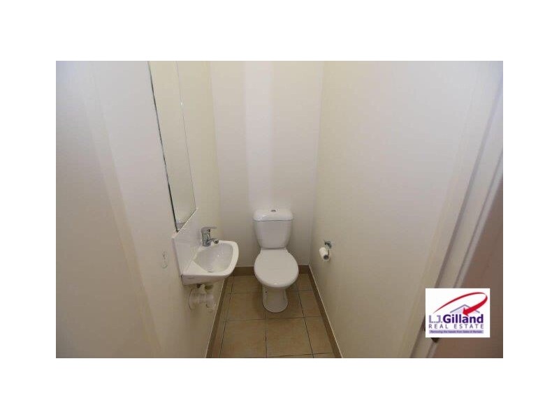 2/1 Anthony Street, Kingston QLD 4114