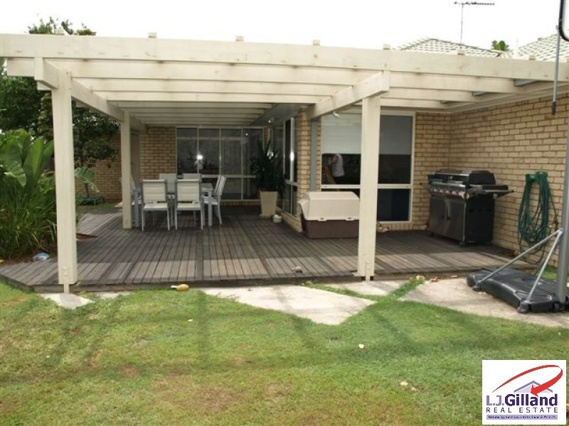 8 Drummond Court, North Lakes QLD 4509