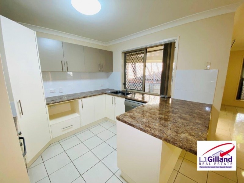 2/6 Oakmoss Street, Springfield Lakes QLD 4300