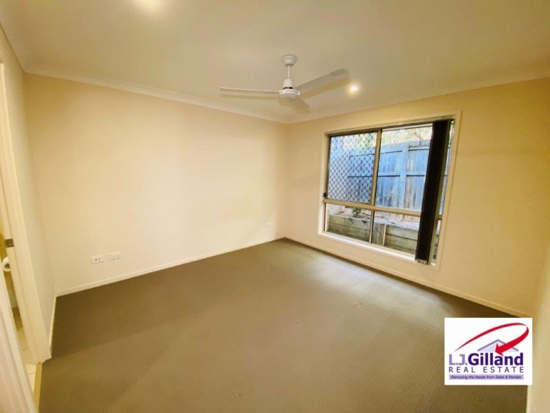 2/6 Oakmoss Street, Springfield Lakes QLD 4300