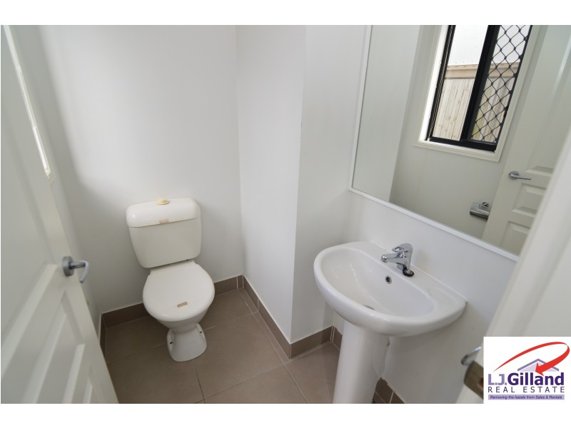 8 Karawatha Street, Springwood QLD 4127