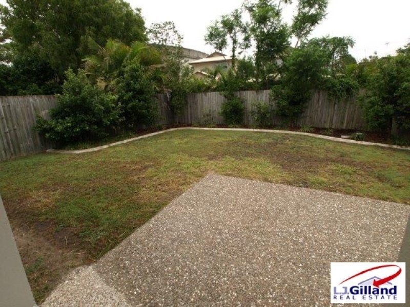 8B KARAWATHA STREET, Springwood QLD 4127