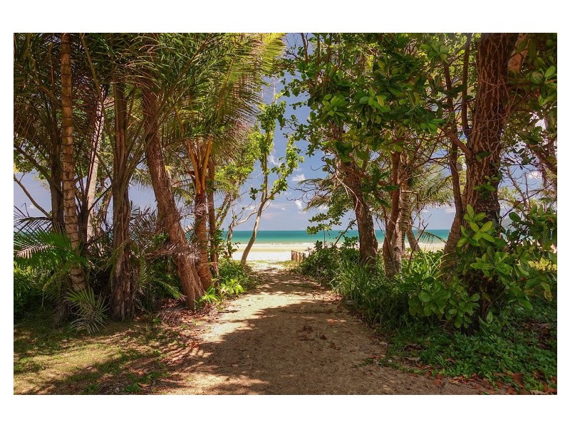 4/2032 TULLY MISSION BEACH ROAD, Wongaling Beach QLD 4852