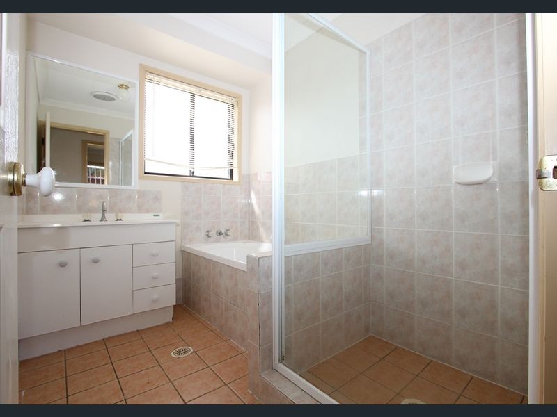 12 Jobson Place, Crestmead QLD 4132