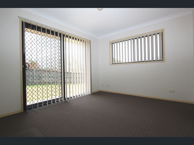 12 Jobson Place, Crestmead QLD 4132