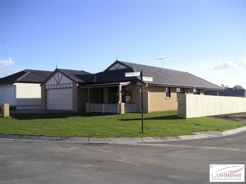 7 Brookfield Street, North Lakes QLD 4509