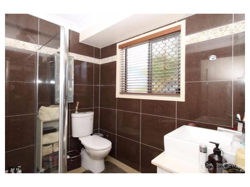 16 Hartwig Crescent, Mount Warren Park QLD 4207