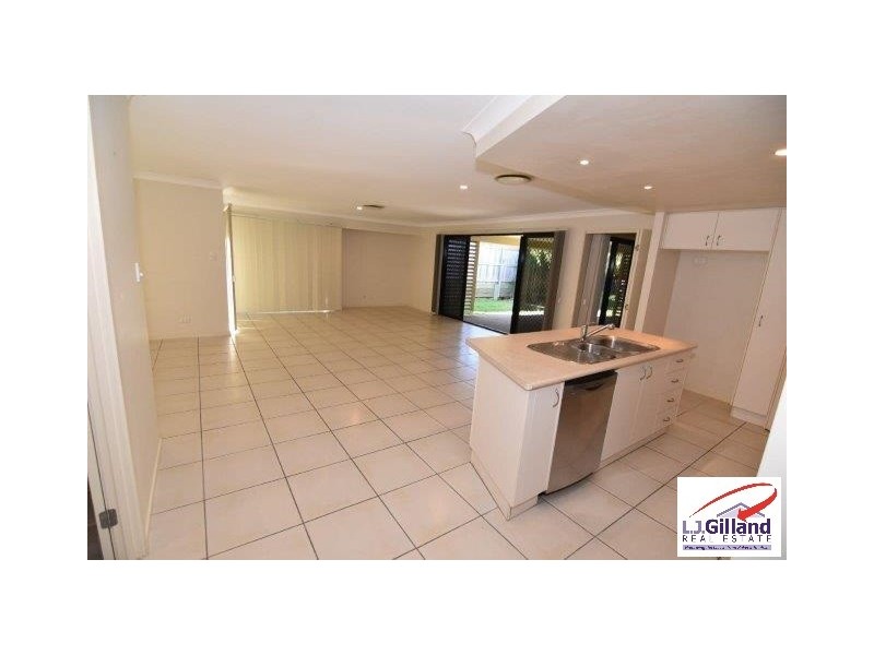 152 White Cedar Circuit, Stretton QLD 4116