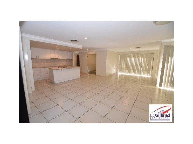 152 White Cedar Circuit, Stretton QLD 4116