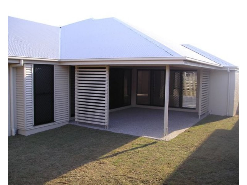 152 White Cedar Circuit, Stretton QLD 4116