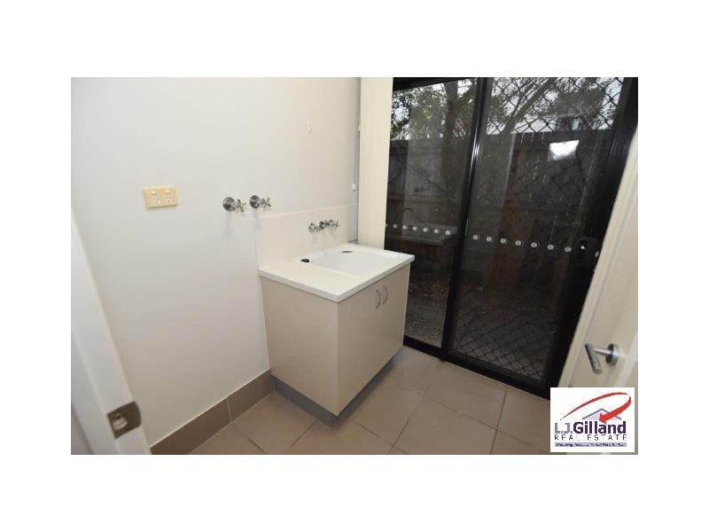 19B Tower Street, Springwood QLD 4127
