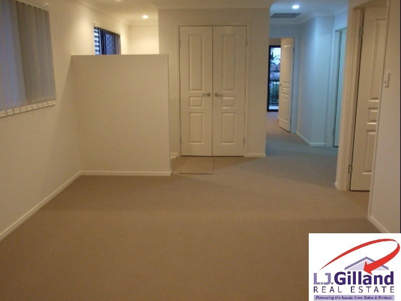 19 Tower Street, Springwood QLD 4127