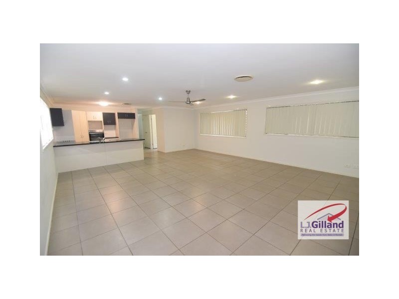 8A KARAWATHA STREET, Springwood QLD 4127
