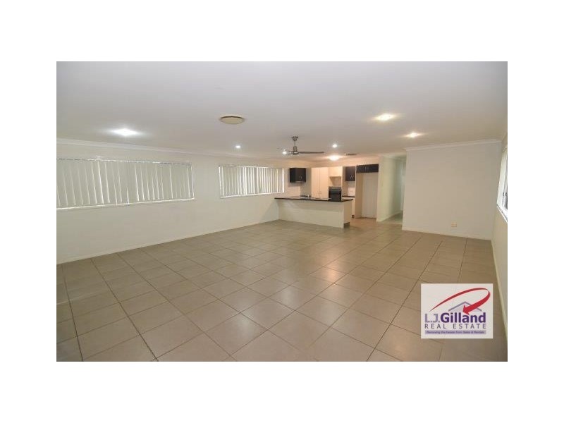 8A KARAWATHA STREET, Springwood QLD 4127