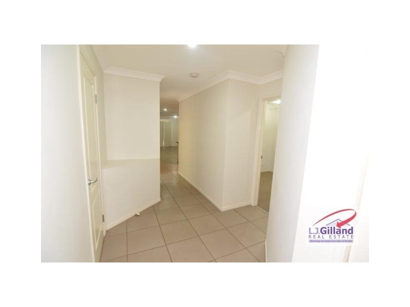 8A KARAWATHA STREET, Springwood QLD 4127