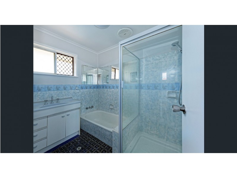 31 Arrakune Crescent, Kallangur QLD 4503