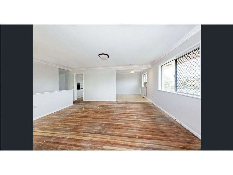 31 Arrakune Crescent, Kallangur QLD 4503