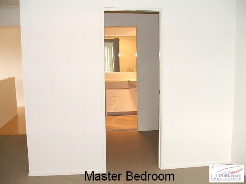 24 Whatmore Place, Manly West QLD 4179