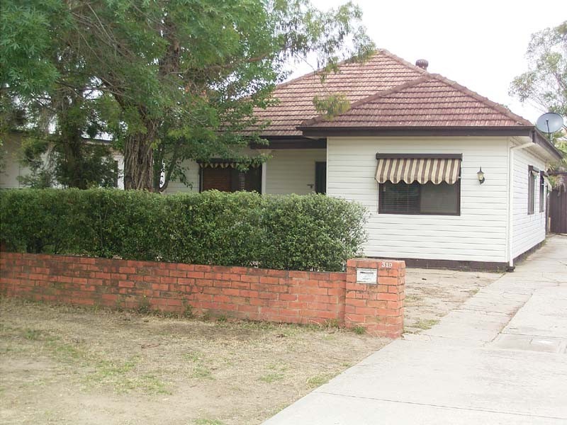 319 Cadell Street, East Albury NSW 2640