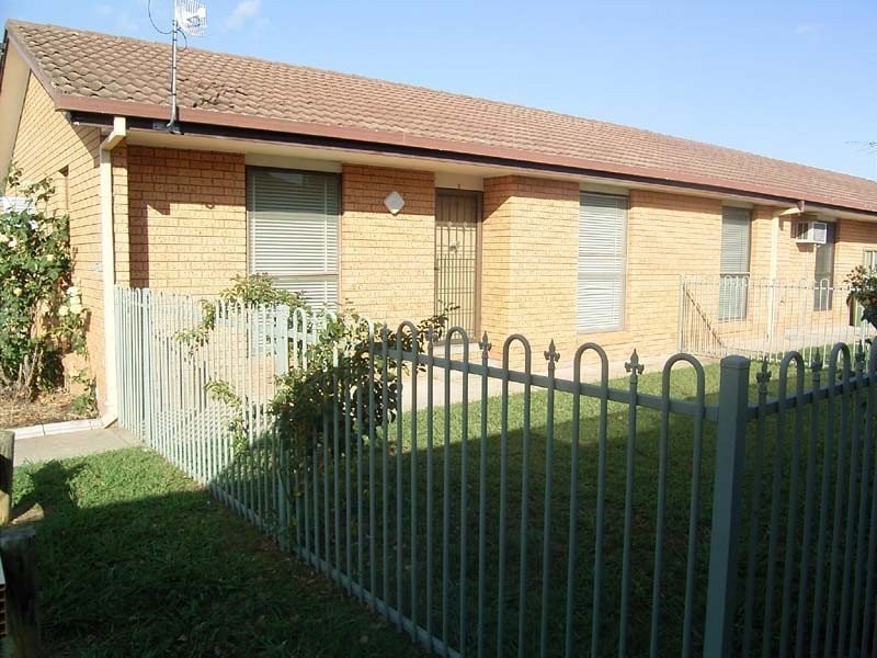 1/475 Griffith Road, Lavington NSW 2641