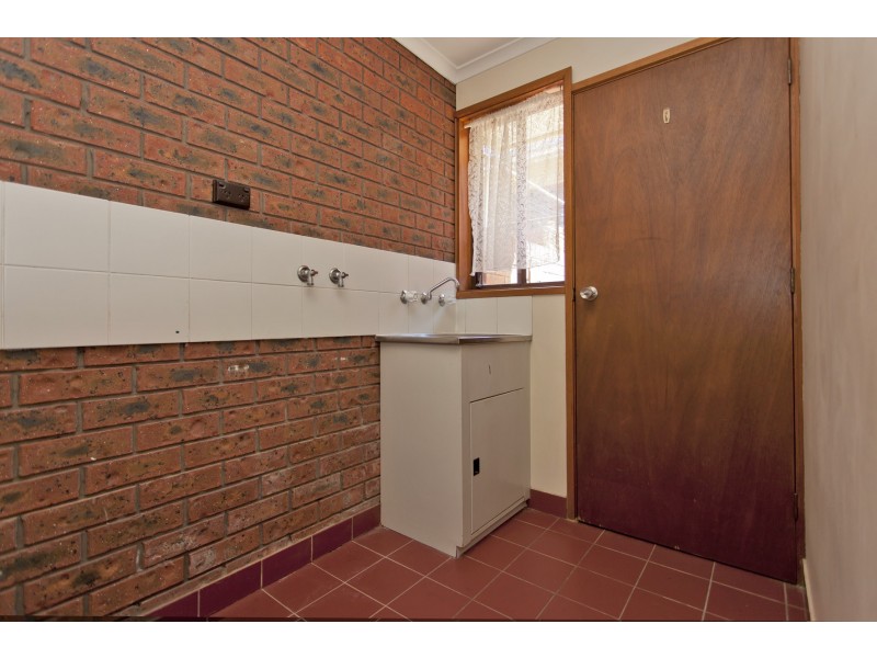 2/885 Chenery Street, Glenroy NSW 2640