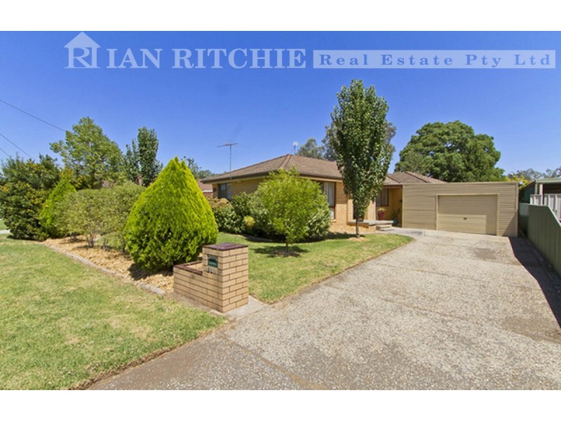 581 Lyne Street, Lavington NSW 2641