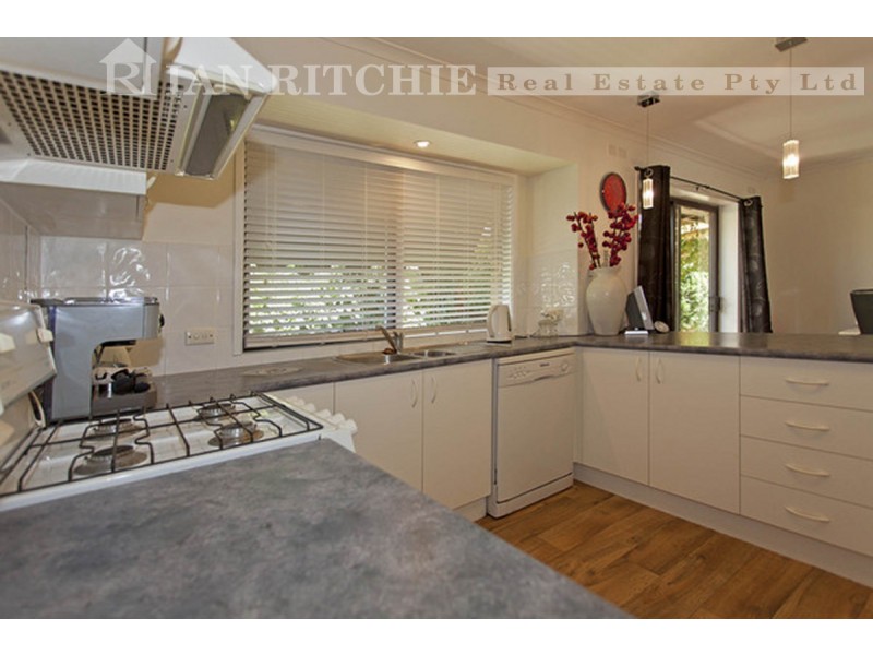 581 Lyne Street, Lavington NSW 2641
