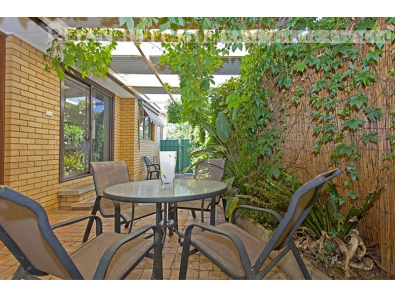 581 Lyne Street, Lavington NSW 2641