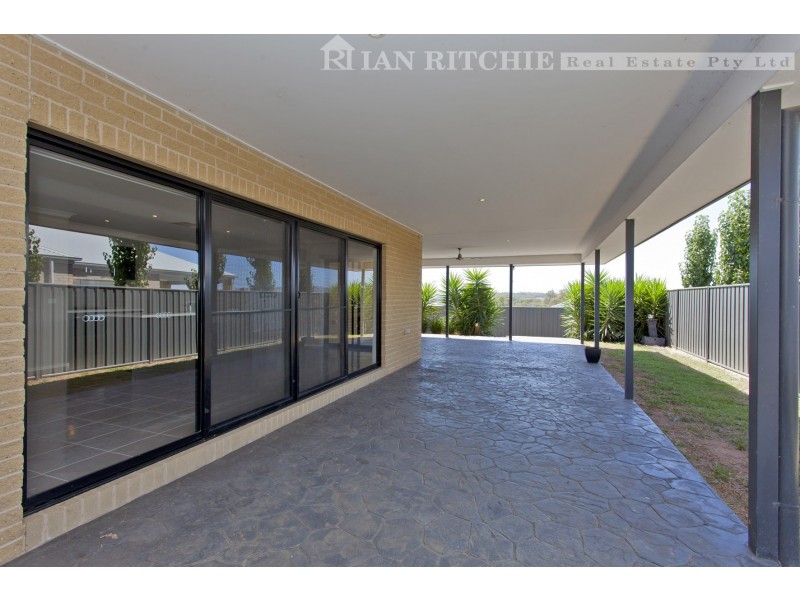 187 Kosciusko Road, Thurgoona NSW 2640