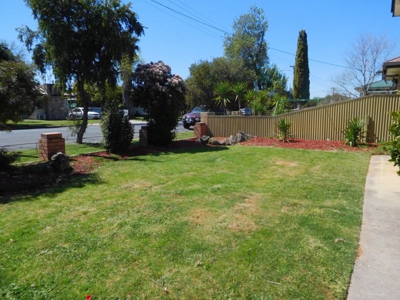 295 Kooba Street, Albury NSW 2640