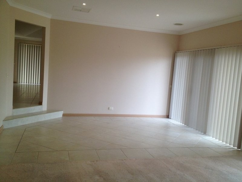 2 Marimba Circuit, Albury NSW 2640