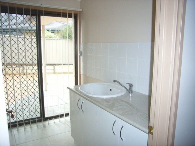 2 Marimba Circuit, Albury NSW 2640