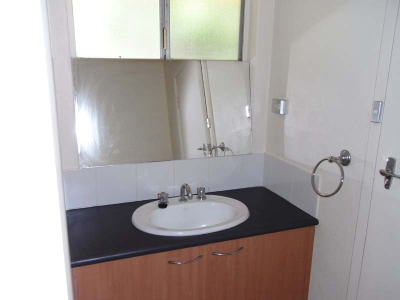 2/283 Denmar Street, Albury NSW 2640