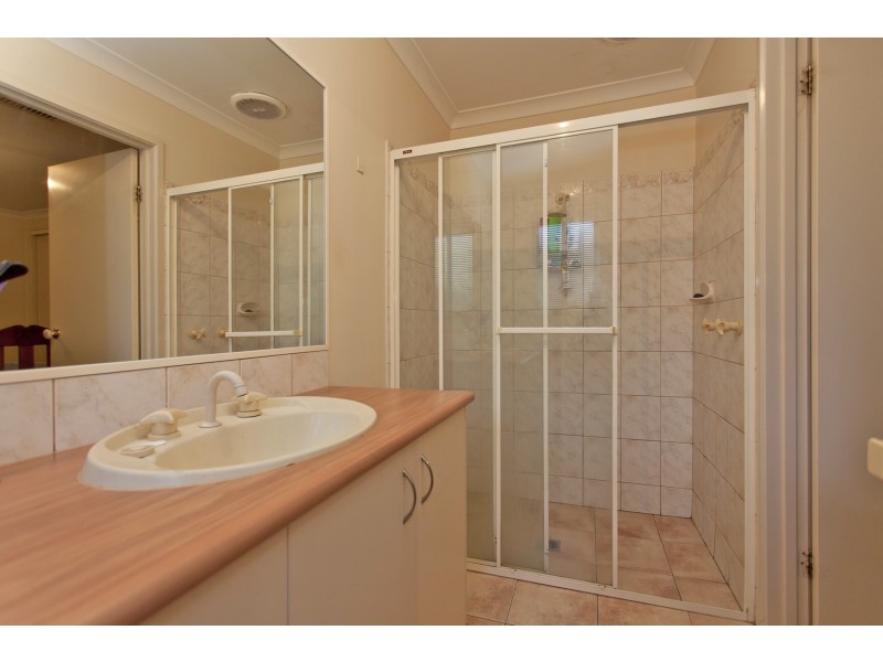 63 Darrambal Drive, Lavington NSW 2641