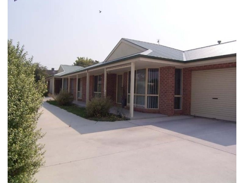 1/562 Seymour Street, Lavington NSW 2641