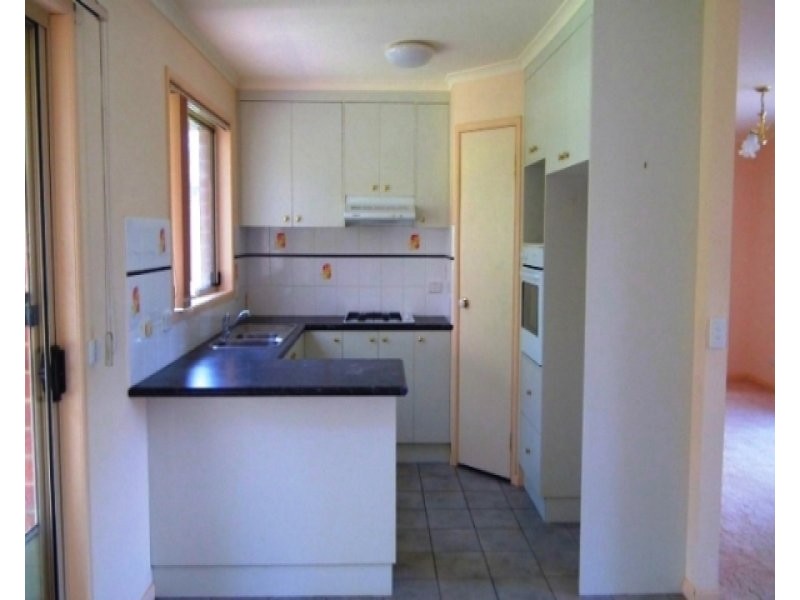 37 Alawarra Road, Lavington NSW 2641