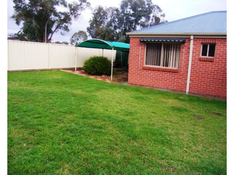 37 Alawarra Road, Lavington NSW 2641