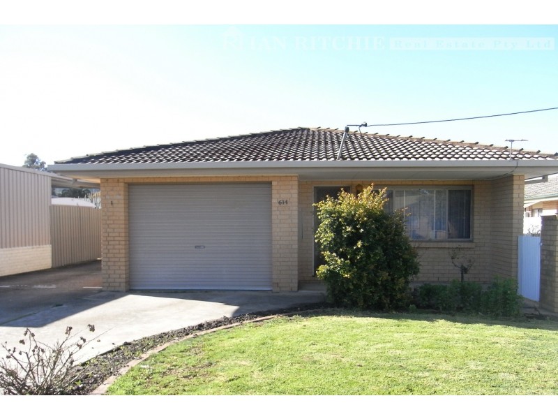 1/614 Prune Street, Lavington NSW 2641
