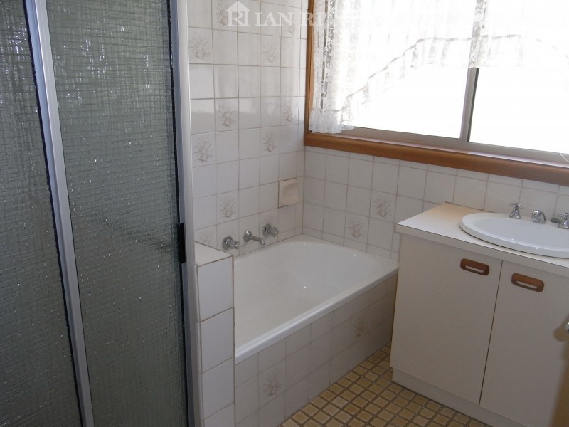 1/614 Prune Street, Lavington NSW 2641