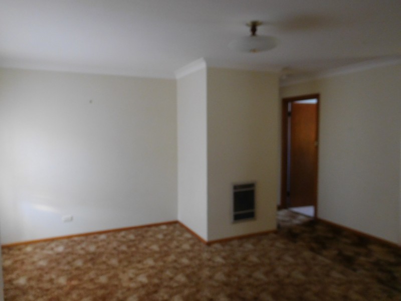 4/386 English Avenue, Lavington NSW 2641