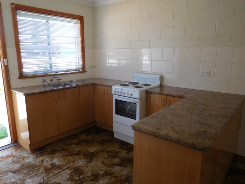 4/386 English Avenue, Lavington NSW 2641