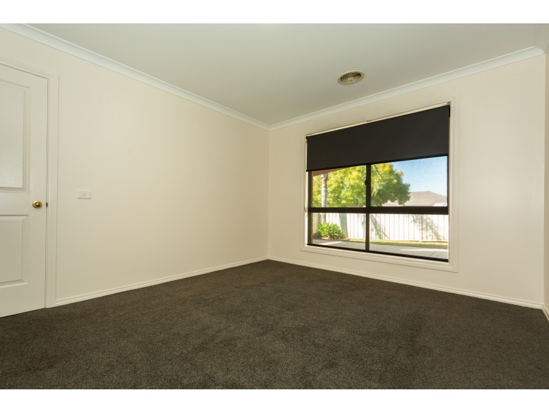 79 Wright Street, Albury NSW 2640
